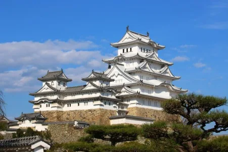 NGÀY 6: LÂU ĐÀI OSAKA – BẢO TÀNG RƯỢU KOBE (ĂN SÁNG, TRƯA, TỐI)
