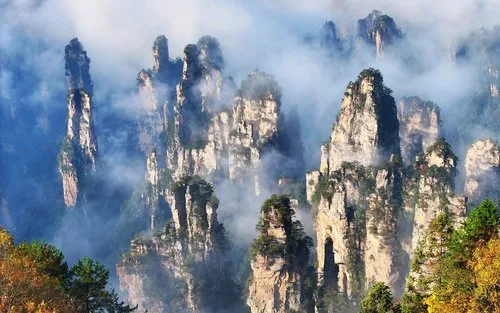 NGÀY 03: PHƯỢNG HOÀNG CỔ TRẤN – TRƯƠNG GIA GIỚI (Ăn sáng/ trưa/tối)