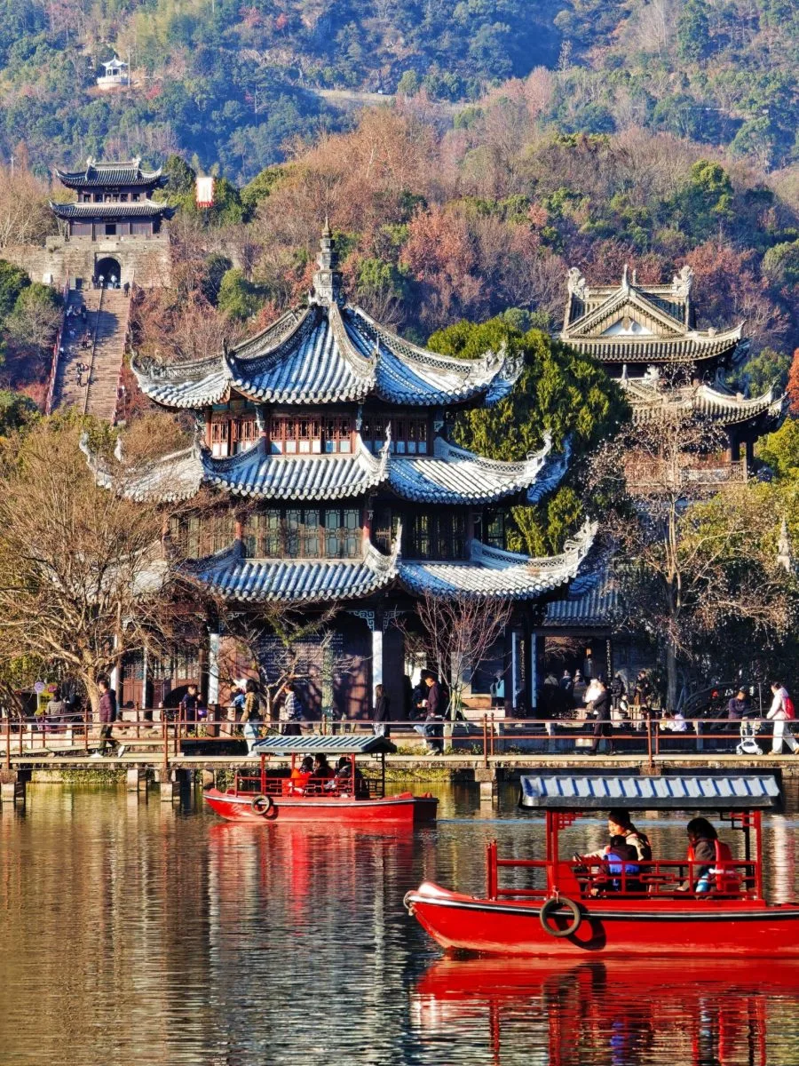 ĐÔNG HỒ (LÂM HẢI) - HỒ NƯỚC NHỎ NHƯNG GIỮ TRỌN KHÍ CHẤT GIANG NAM CỔ TRẤN