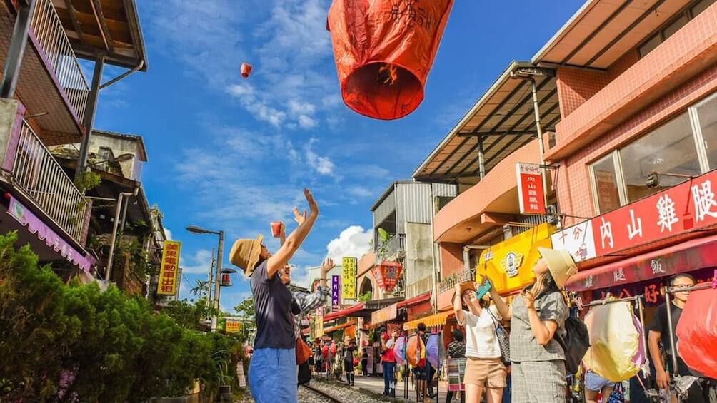 Làng cổ Thập Phần Đài Loan – Nơi Gửi Gắm Những Điều Ước
